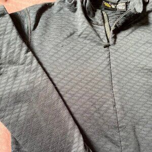 Mountain Hardwear Black Half-Zip Pullover, long sleeve  Size-large